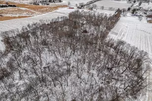 5101 S Johnson Rd, Beloit, WI 53511 - Photo 8