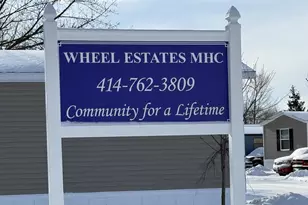 301 E Commerce Blvd, Slinger, WI 53086 - Photo 10