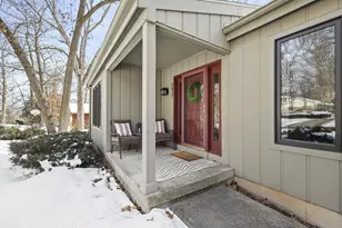 5837 Woods Edge Rd, Fitchburg, WI 53711 - Photo 4