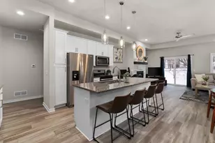 6850 Rembrandt Rd, DeForest, WI 53532 - Photo 8