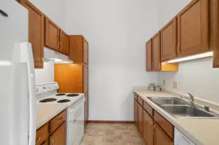 6251 Charing Cross Ln, Middleton, WI 53562 - Photo 12