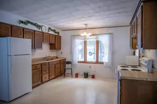 702 W 1st St, Necedah, WI 54646 - Photo 10