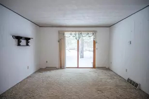 702 W 1st St, Necedah, WI 54646 - Photo 14