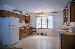 702 W 1st St, Necedah, WI 54646 - Photo 8