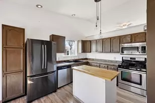 636 Grant St, Fort Atkinson, WI 53538 - Photo 14