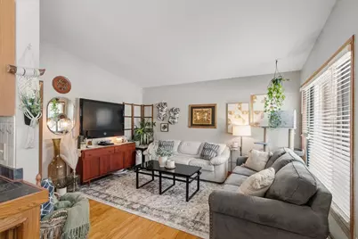 400-402 Estate Lane, Stoughton, WI 53589 - Photo 8