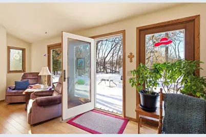 816 Woodview Drive, Sun Prairie, WI 53590 - Photo 22