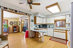 816 Woodview Dr, Sun Prairie, WI 53590 - Photo 24