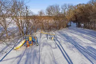 816 Woodview Dr, Sun Prairie, WI 53590 - Photo 58