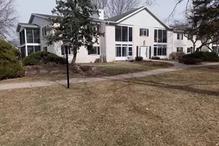 1518 Golf View Rd, Madison, WI 53704 - Photo 2