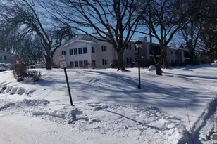 1518 Golf View Rd, Madison, WI 53704 - Photo 10