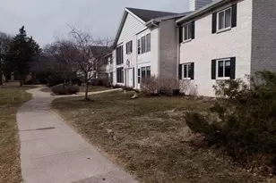 1518 Golf View Rd, Madison, WI 53704 - Photo 4