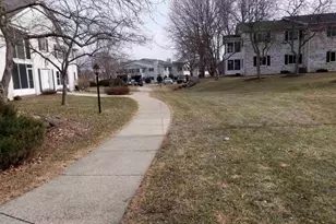 1518 Golf View Rd, Madison, WI 53704 - Photo 24