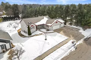 1523 Lena Ln, Fort Atkinson, WI 53538 - Photo 2