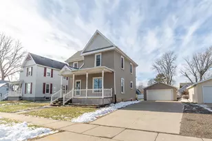 217 Williams St, Cambria, WI 53923 - Photo 2
