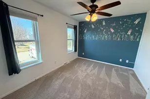 237 Royal Ridge Dr, Oconomowoc, WI 53066 - Photo 10