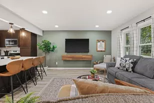 6090 Rattman Rd, Madison, WI 53718 - Photo 12