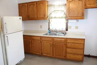 301 Rethke Avenue, Madison, WI 53714 - Photo 6