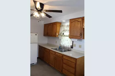 301 Rethke Avenue, Madison, WI 53714 - Photo 4