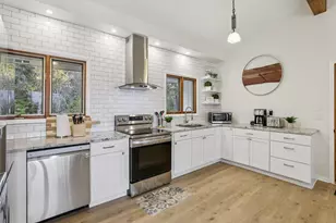 N5630 Thunderbird Rd, Portage, WI 53901 - Photo 4