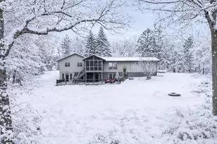 N5630 Thunderbird Rd, Portage, WI 53901 - Photo 1