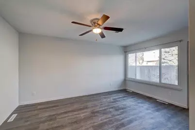 521 East Bluff, Madison, WI 53704 - Photo 18