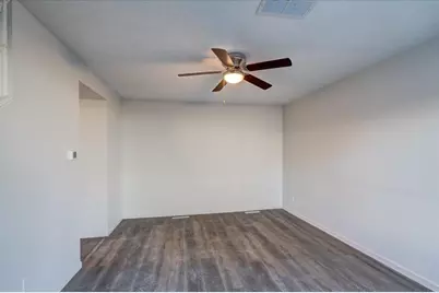 521 East Bluff, Madison, WI 53704 - Photo 14