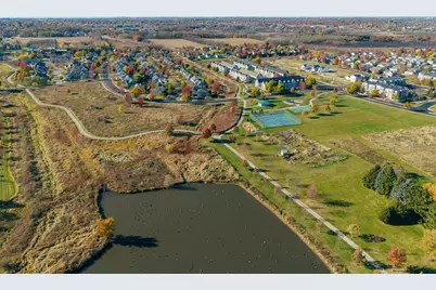 2814 Big Bluestem Parkway, Fitchburg, WI 53711 - Photo 6