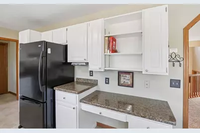 1606 Manchester Crossing, Waunakee, WI 53597 - Photo 16