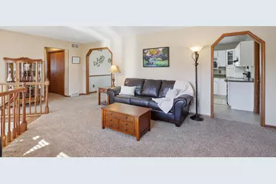 1606 Manchester Crossing, Waunakee, WI 53597 - Photo 10