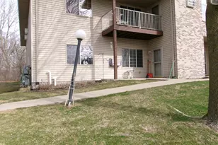 333 Starkweather Dr, Beaver Dam, WI 53916 - Photo 2