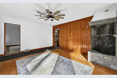 [Address not provided], Rockford, IL 61109 - Photo 6