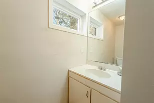 1610 Randy Ln, Madison, WI 53704 - Photo 20