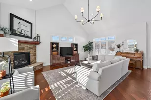 2014 Cardinal Way, Waunakee, WI 53597 - Photo 6