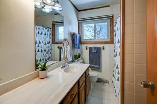 911 Valley Rd, Poynette, WI 53955 - Photo 14