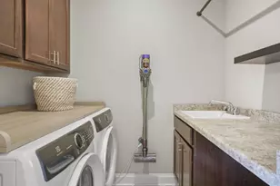 820 Lynn St, Waunakee, WI 53597 - Photo 26