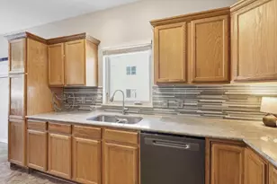 2964 Kentville Dr, Sun Prairie, WI 53590 - Photo 26