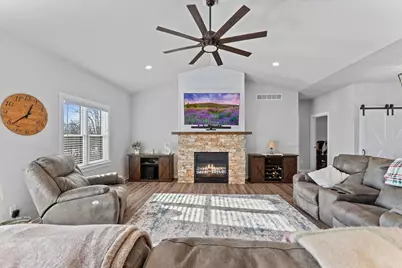 E8595 Quarry Road, Rock Springs, WI 53961 - Photo 18