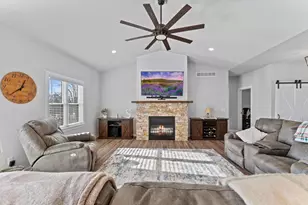 E8595 Quarry Rd, Rock Springs, WI 53961 - Photo 18