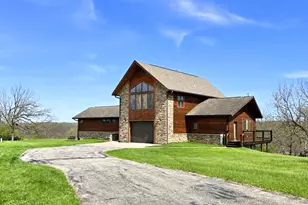 29001 Skyview Ln, Wauzeka, WI 53826 - Photo 8