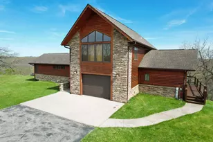 29001 Skyview Ln, Wauzeka, WI 53826 - Photo 2