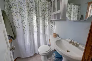 423 Cross St, Poynette, WI 53955 - Photo 34