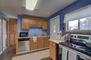 423 Cross St, Poynette, WI 53955 - Photo 14