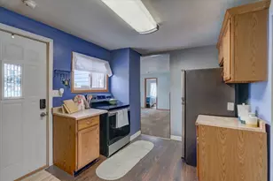 423 Cross St, Poynette, WI 53955 - Photo 16