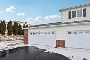 1608 Commonwealth Dr, Fort Atkinson, WI 53538 - Photo 4