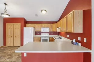 1608 Commonwealth Dr, Fort Atkinson, WI 53538 - Photo 10