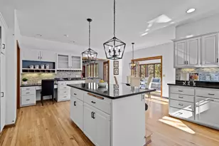 1501 Beechwood Cir, Middleton, WI 53562 - Photo 16