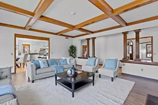 1501 Beechwood Cir, Middleton, WI 53562 - Photo 6