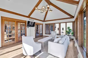 1501 Beechwood Cir, Middleton, WI 53562 - Photo 10