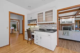 1501 Beechwood Cir, Middleton, WI 53562 - Photo 18